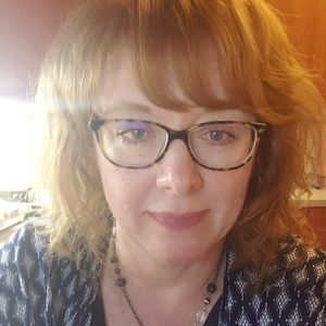 Meet your Posher, Carolyn